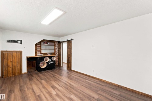 13820 63 Street Nw, Edmonton, AB 