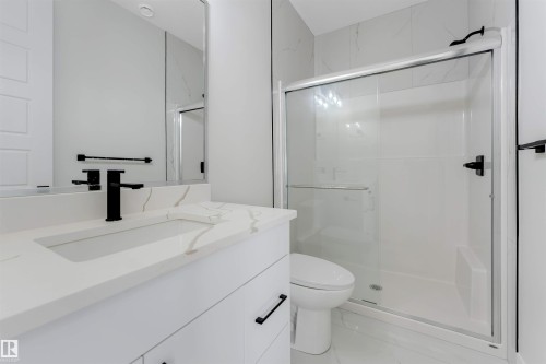 7023 177 Avenue Nw, Edmonton, AB 