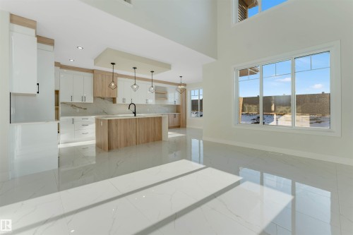 7023 177 Avenue Nw, Edmonton, AB 