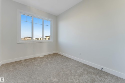 7156 177 Avenue Nw, Edmonton, AB 