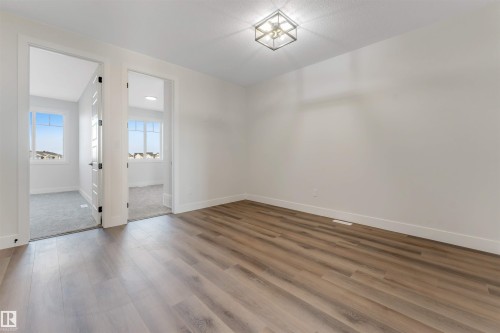 7156 177 Avenue Nw, Edmonton, AB 