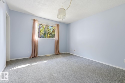 6 Lundy Park Road, Stony Plain, AB 