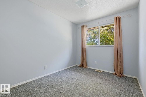 6 Lundy Park Road, Stony Plain, AB 