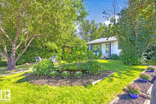 6 Lundy Park Road, Stony Plain, AB 