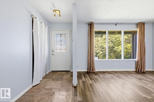 6 Lundy Park Road, Stony Plain, AB 
