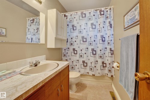 7503 135A Avenue Nw, Edmonton, AB 