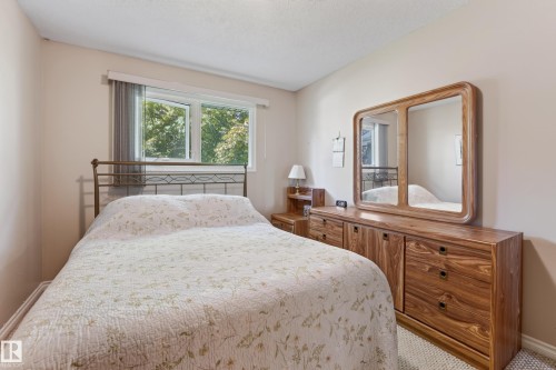 7503 135A Avenue Nw, Edmonton, AB 