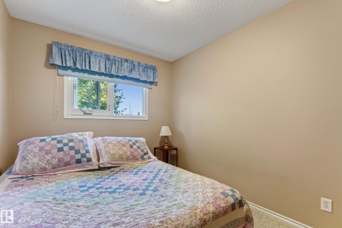 7503 135A Avenue Nw, Edmonton, AB 