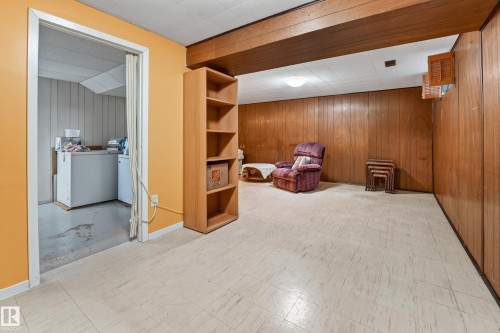 7503 135A Avenue Nw, Edmonton, AB 