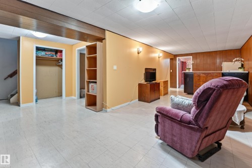 7503 135A Avenue Nw, Edmonton, AB 