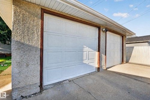 7503 135A Avenue Nw, Edmonton, AB 