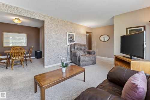 7503 135A Avenue Nw, Edmonton, AB 