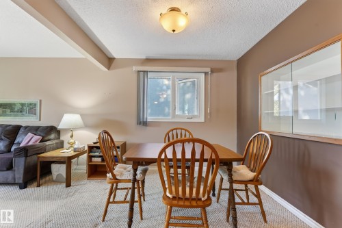 7503 135A Avenue Nw, Edmonton, AB 