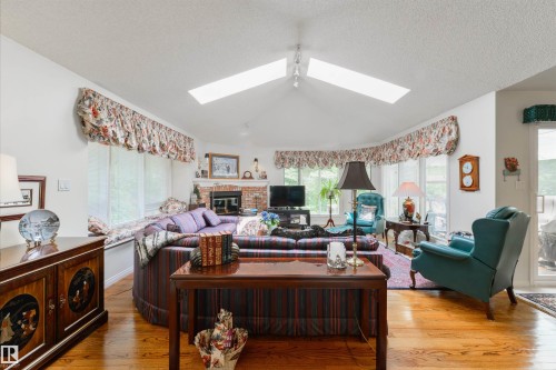 249 Wolf Willow Crescent Nw, Edmonton, AB 