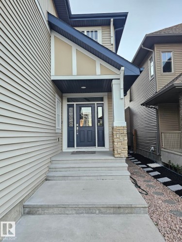 Large landing, covered, wide sidewalk - Edmonton, AB 