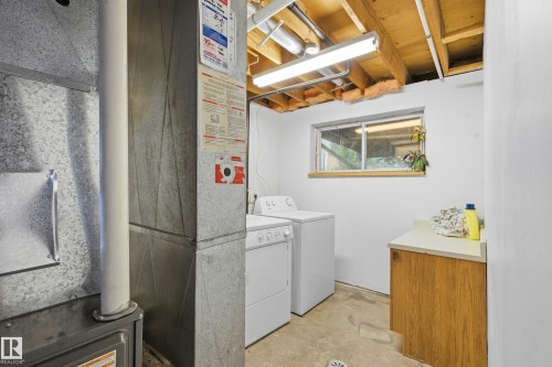 5303 21 Avenue Nw, Edmonton, AB - Indoor Photo Showing Laundry Room