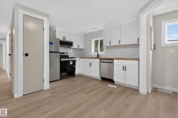20 West View BV Northwest  Edmonton, AB T5S 1T5