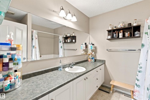 2502 6 Avenue, Cold Lake, AB 