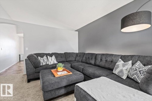 4004 53, Beaumont, AB 
