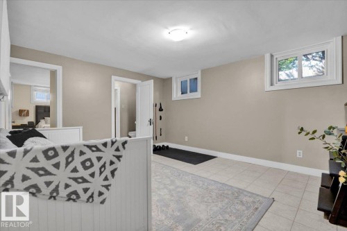 17107 80 Avenue Nw, Edmonton, AB 