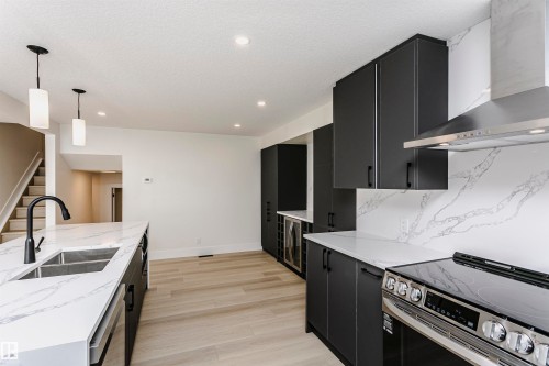 3412 108 Street Nw, Edmonton, AB 