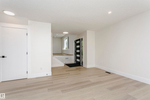 3412 108 Street Nw, Edmonton, AB 