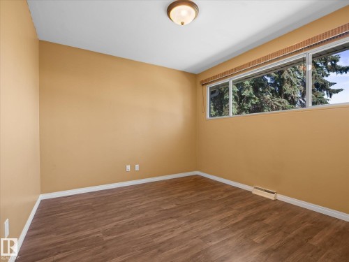 13623 136A Avenue Nw, Edmonton, AB 