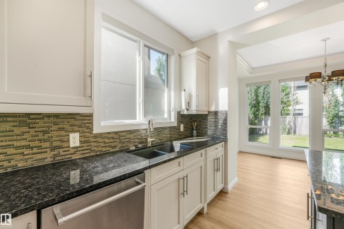 2288 Warry Loop Sw, Edmonton, AB 