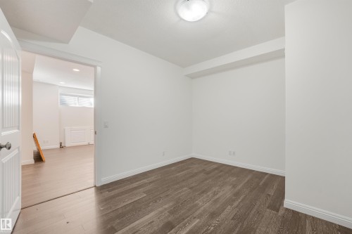 2288 Warry Loop Sw, Edmonton, AB 