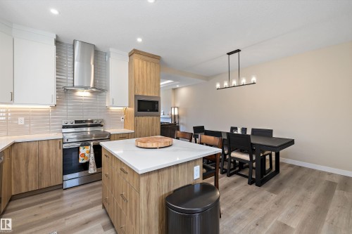 7208 78 Avenue Nw, Edmonton, AB 