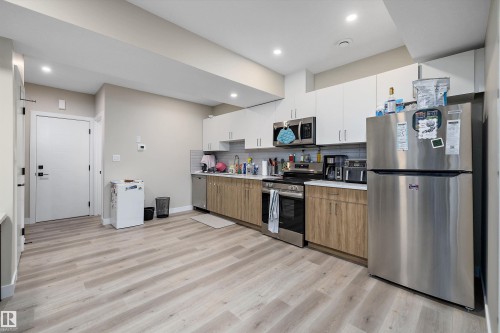 7208 78 Avenue Nw, Edmonton, AB 