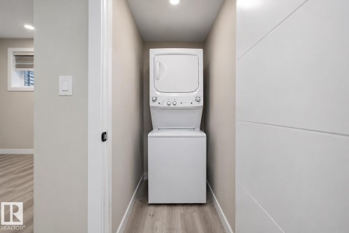 7208 78 Avenue Nw, Edmonton, AB 