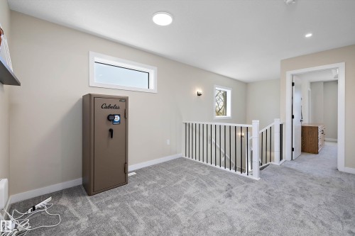 7208 78 Avenue Nw, Edmonton, AB 