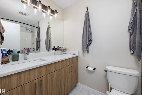 7208 78 Avenue Nw, Edmonton, AB 