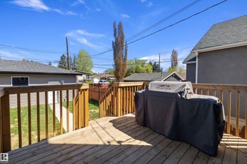 7208 78 Avenue Nw, Edmonton, AB 