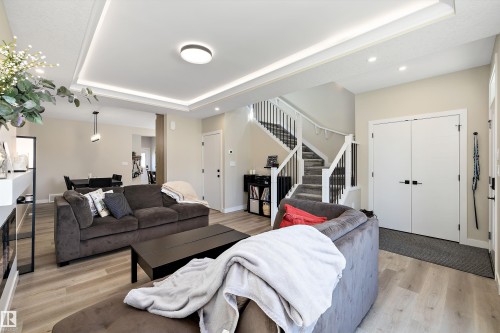 7208 78 Avenue Nw, Edmonton, AB 