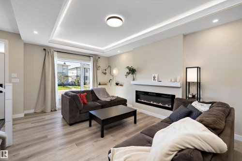 7208 78 Avenue Nw, Edmonton, AB 