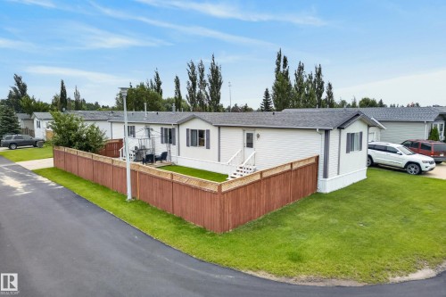 3338 Lakeview Road Northwest  Edmonton, AB T5S 2R8