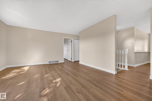 17206 Callingwood Road Nw, Edmonton, AB 