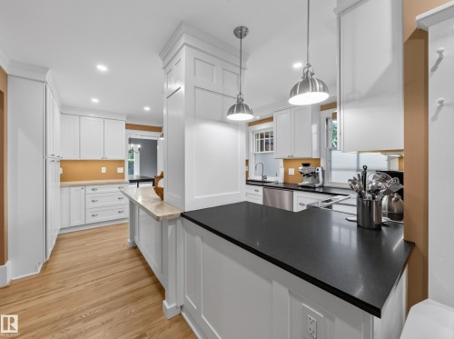 11108 64 Street Nw, Edmonton, AB - Indoor Photo Showing Kitchen With Upgraded Kitchen