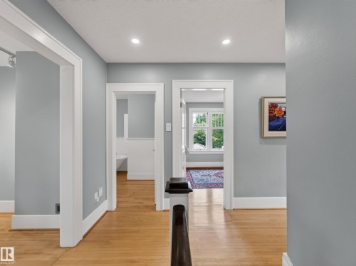 11108 64 Street Nw, Edmonton, AB - Indoor Photo Showing Other Room