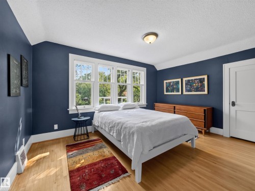 11108 64 Street Nw, Edmonton, AB - Indoor Photo Showing Bedroom