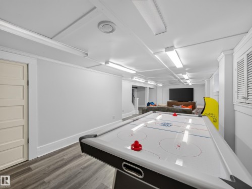 11108 64 Street Nw, Edmonton, AB - Indoor Photo Showing Other Room