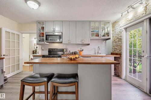 8819 142 Street Nw, Edmonton, AB 