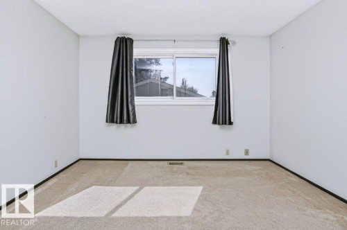 3633 44 Avenue Nw, Edmonton, AB 