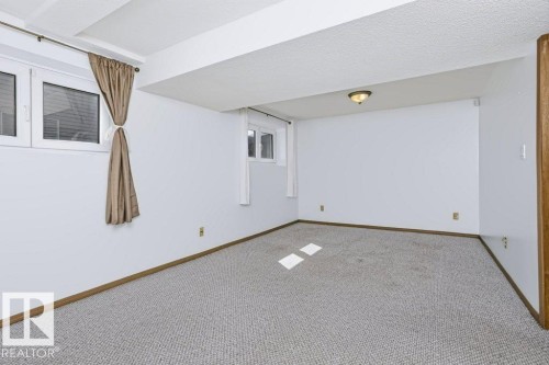 3633 44 Avenue Nw, Edmonton, AB 