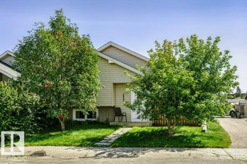 3633 44 Avenue Nw, Edmonton, AB 