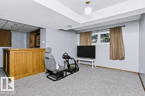 3633 44 Avenue Nw, Edmonton, AB 