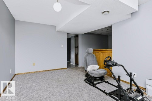 3633 44 Avenue Nw, Edmonton, AB 