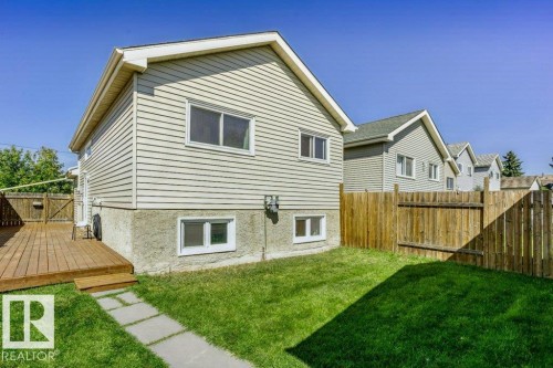 3633 44 Avenue Nw, Edmonton, AB 